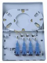 FTTH Fiber Optic Termination Box, patch kablosu için 4 portlu kablo girişi