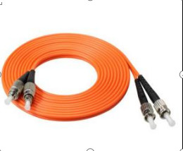 LSZH/PVC/PU Ceket Malzemesi FC-ST Patch Cord yüksek sıcaklık denge ve ≤0.3dB Ekleme Kaybı ile
