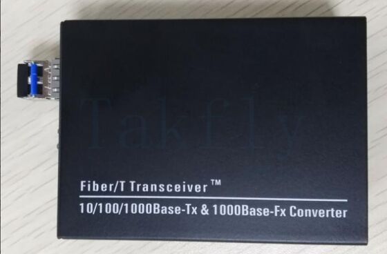 10/100/1000M Otomatik müzakere medya dönüştürücü, Düşük sıcaklık artışı çipi, soğutma fanı yok, Güvenilir fiber Ethernet dönüştürme