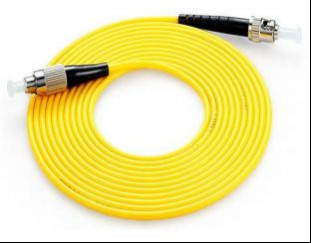 LSZH/PVC/PU Ceket Malzemesi FC-ST Patch Cord yüksek sıcaklık denge ve ≤0.3dB Ekleme Kaybı ile