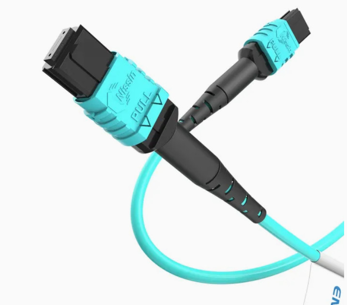 MTP Uyumlu Om3 MPO'ya MPO Optik Fiber Kabloları 5g İletişim Tipi B için Qsfp+Transceivers
