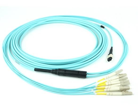MPO/MTP-LC Breakout Fiber Optic Patch Cord PC ve APC PVC/LSZH SM/MM